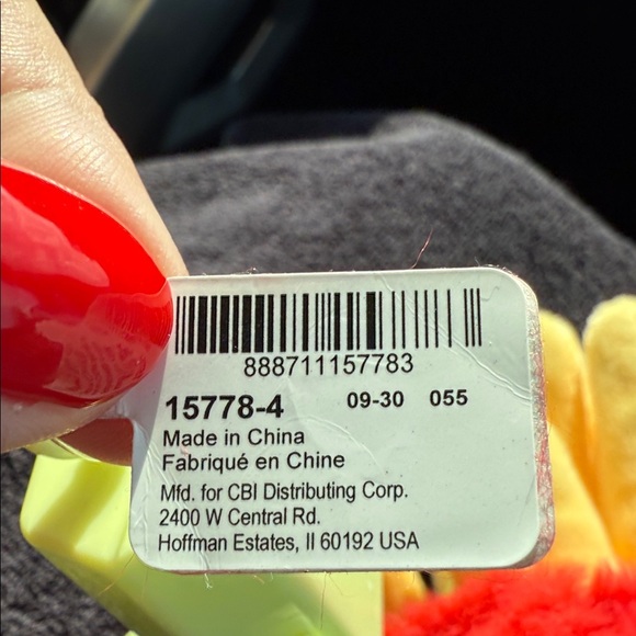 Claire’s Plush French Fries Claw Machine Keychain Red Yellow Green White - Picture 5 of 7